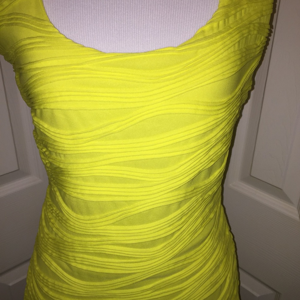 🎉HP🎉 FOREVER 21 Bodycon Neon Dress - Picture 5 of 8